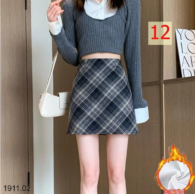 25HA1911.02 - CHÂN VÁY DẠ KẺ CHỮ A