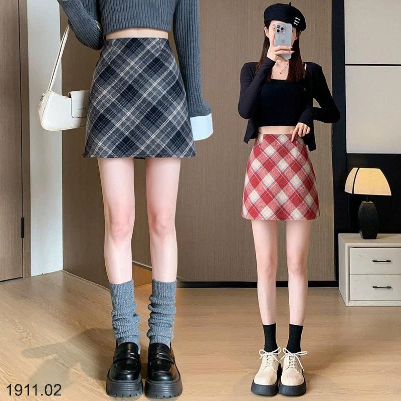 25HA1911.02 - CHÂN VÁY DẠ KẺ CHỮ A
