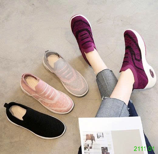 25HA2111.01 - GIÀY THỂ THAO BO CHUN THOÁNG KHÍ