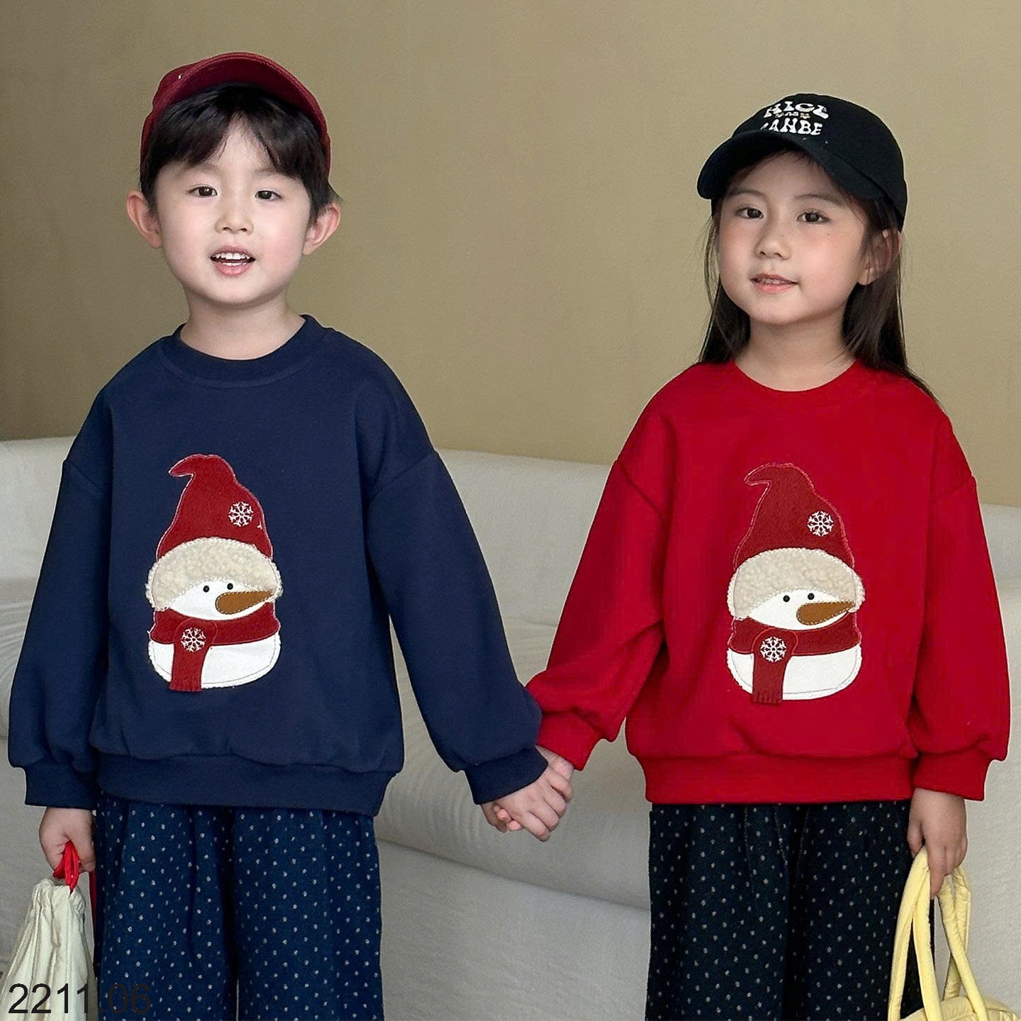 25HA2211.06 - ÁO NỈ NGƯỜI TUYẾT CHO BÉ