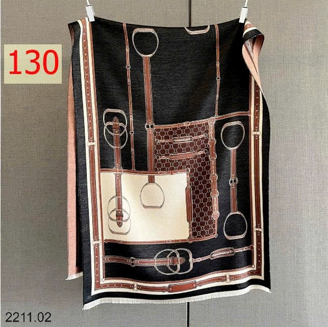 25HA2211.02 - KHĂN CHOÀNG CỔ BẢN RỘNG
