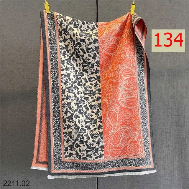 25HA2211.02 - KHĂN CHOÀNG CỔ BẢN RỘNG