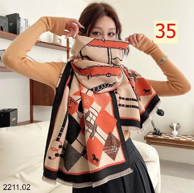 25HA2211.02 - KHĂN CHOÀNG CỔ BẢN RỘNG