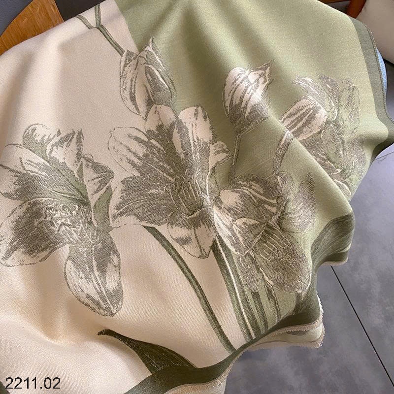 25HA2211.02 - KHĂN CHOÀNG CỔ BẢN RỘNG
