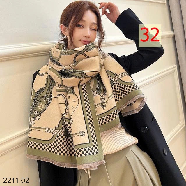 25HA2211.02 - KHĂN CHOÀNG CỔ BẢN RỘNG