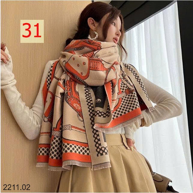 25HA2211.02 - KHĂN CHOÀNG CỔ BẢN RỘNG