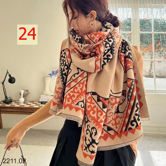 25HA2211.02 - KHĂN CHOÀNG CỔ BẢN RỘNG