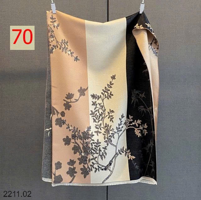 25HA2211.02 - KHĂN CHOÀNG CỔ BẢN RỘNG