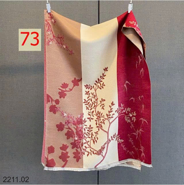 25HA2211.02 - KHĂN CHOÀNG CỔ BẢN RỘNG