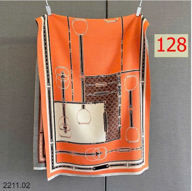 25HA2211.02 - KHĂN CHOÀNG CỔ BẢN RỘNG