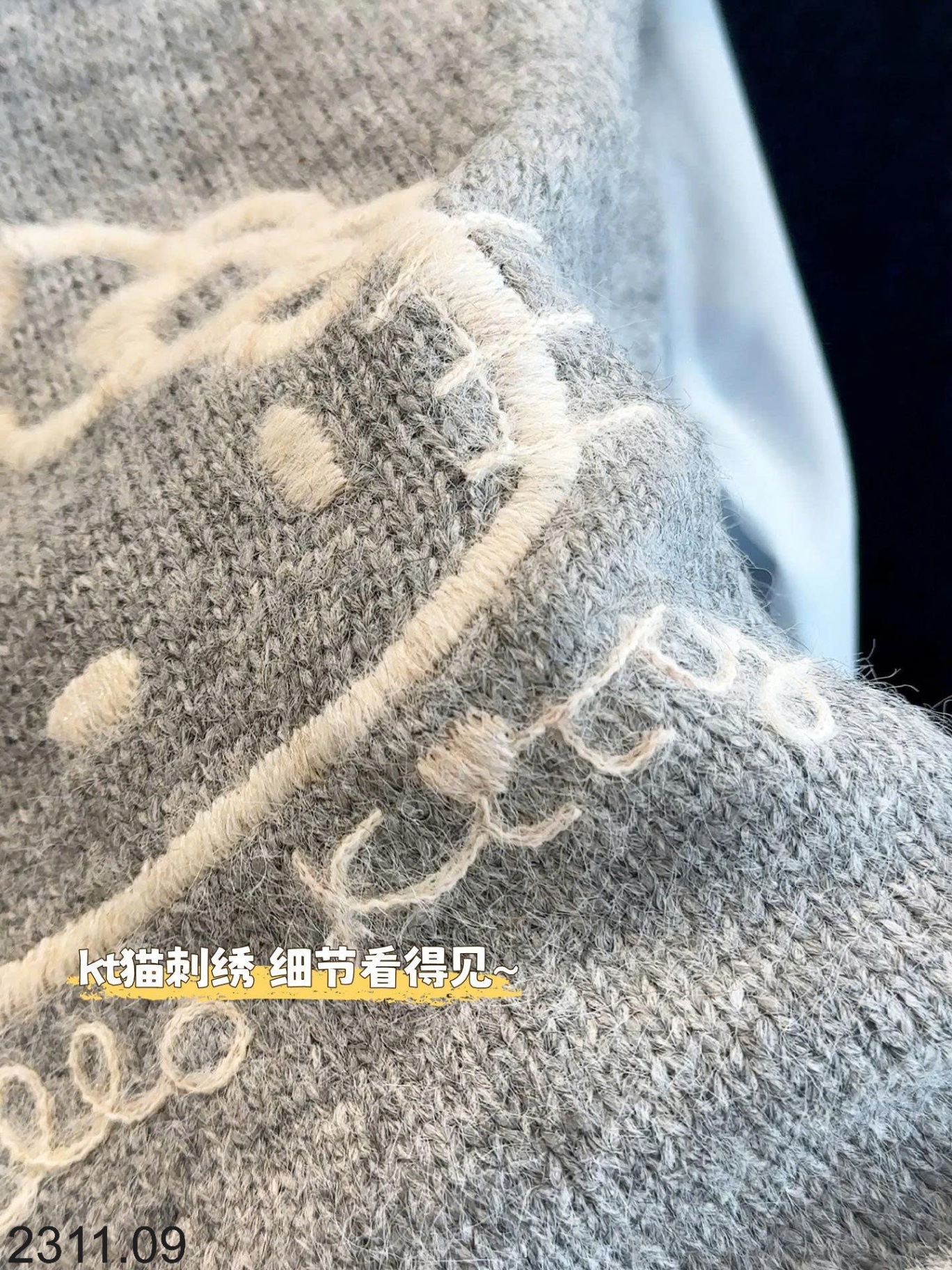 25HA2311.09 - SET ÁO SƠ MI MIX GILE LEN KITTY NHÀ ANNA