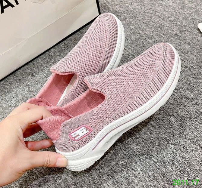 25HA2611.17 - GIÀY SLIPON ĐI BỘ THOÁNG KHÍ CHO NỮ