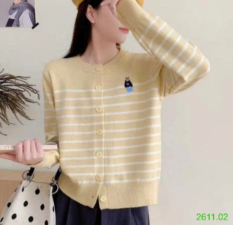 25HA2611.02 - ÁO CARDIGAN KẺ THÊU GẤU CHO NỮ