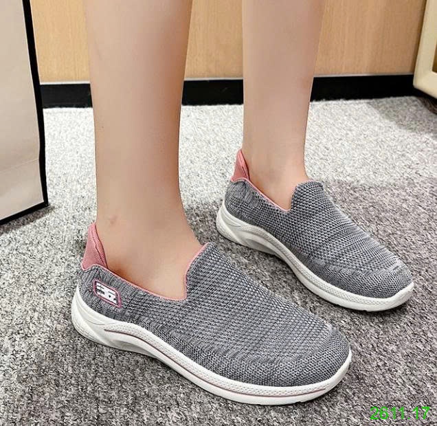 25HA2611.17 - GIÀY SLIPON ĐI BỘ THOÁNG KHÍ CHO NỮ