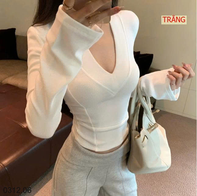 25HA0312.06 - ÁO LEN CỔ V DÁNG ÔM