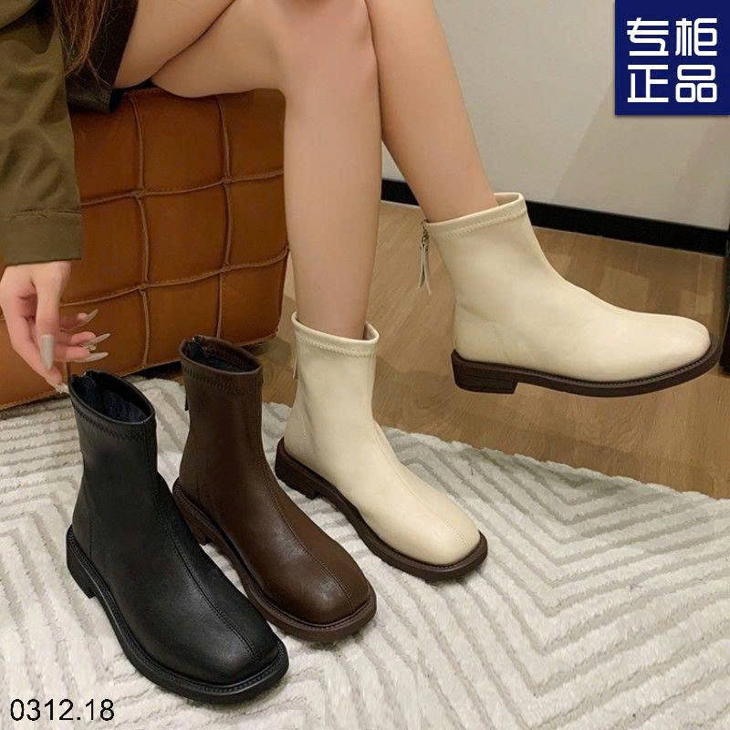 25HA0312.18 - BOOT CỔ NGẮN ĐẾ BẰNG LÓT LÔNG CHO NỮ