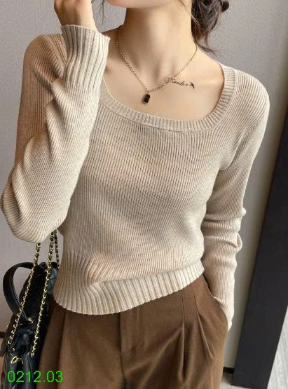 25HA0212.03 - ÁO LEN DỆT KIM CỔ VUÔNG NỮ