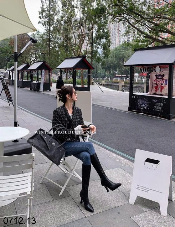 25HA0712.13 - BỐT MŨI NHỌN DÁNG DÀI