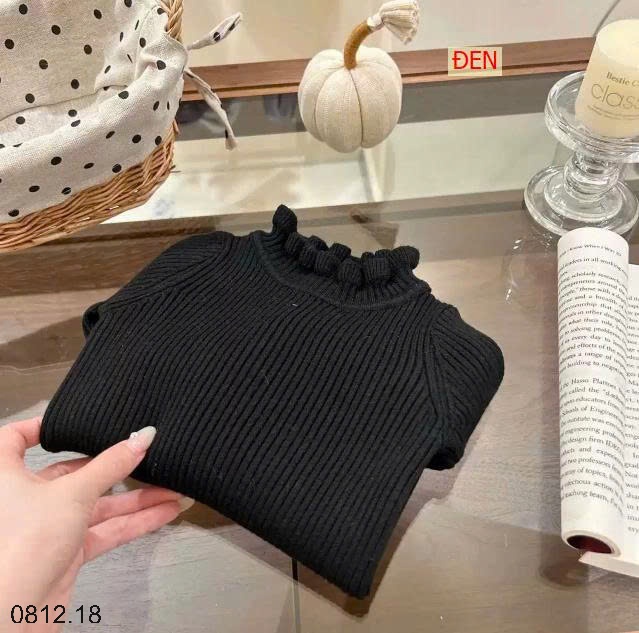 25HA0812.18 - ÁO LEN CỔ VIỀN BÈO BÉ GÁI