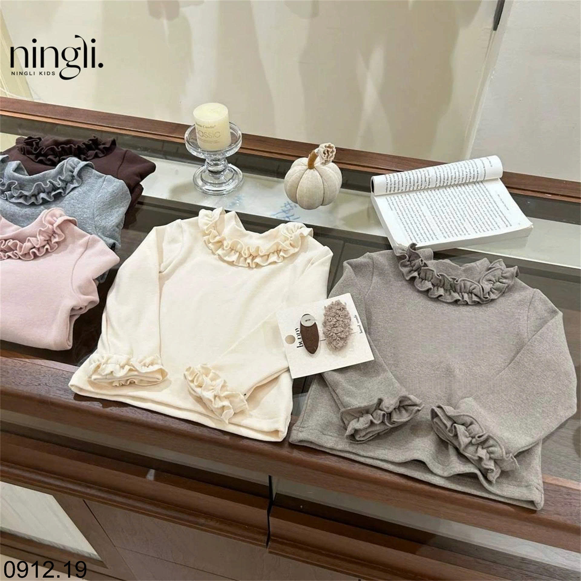25HA0912.19 - ÁO THUN CỔ BÈO BÉ GÁI NINGLI