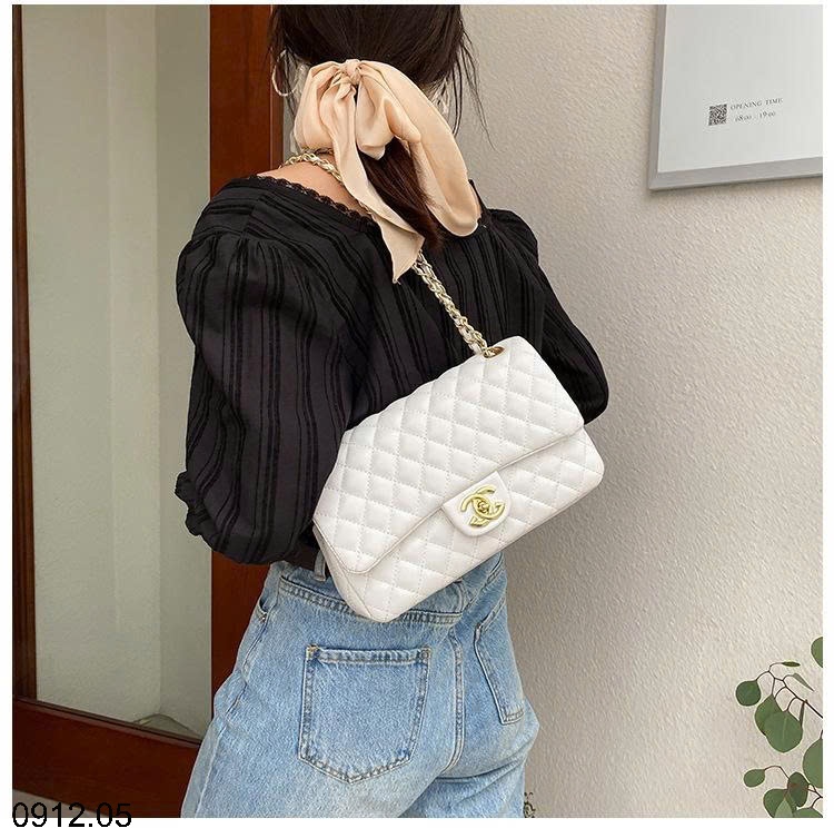 25HA0912.05 - TÚI XÁCH KIỂU DÁNG CHANEL