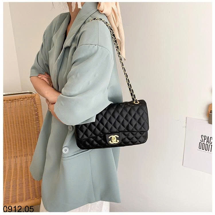 25HA0912.05 - TÚI XÁCH KIỂU DÁNG CHANEL