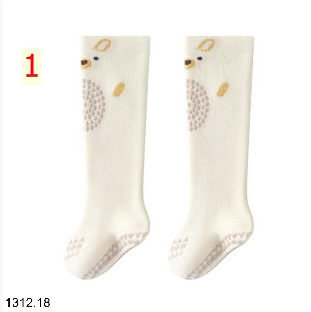 25HA1312.18 - SET 3 ĐÔI TẤT DÀI CHỐNG TRƠN TRƯỢT CHO BÉ