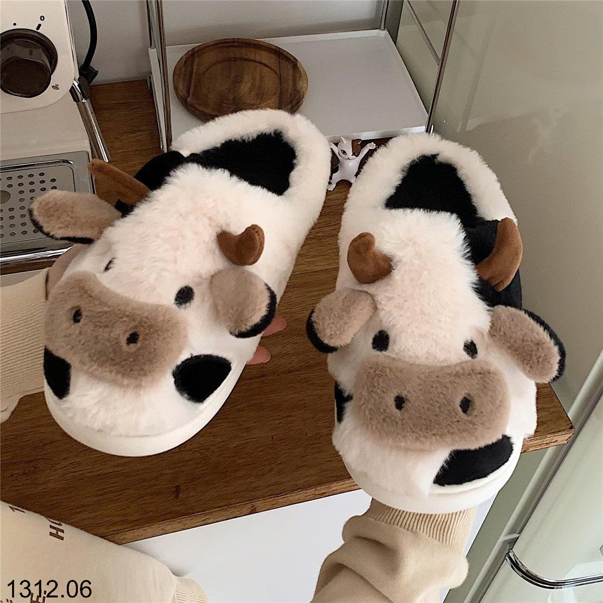 25HA1312.06 - SỤC LÔNG BÒ SỮA CUTE