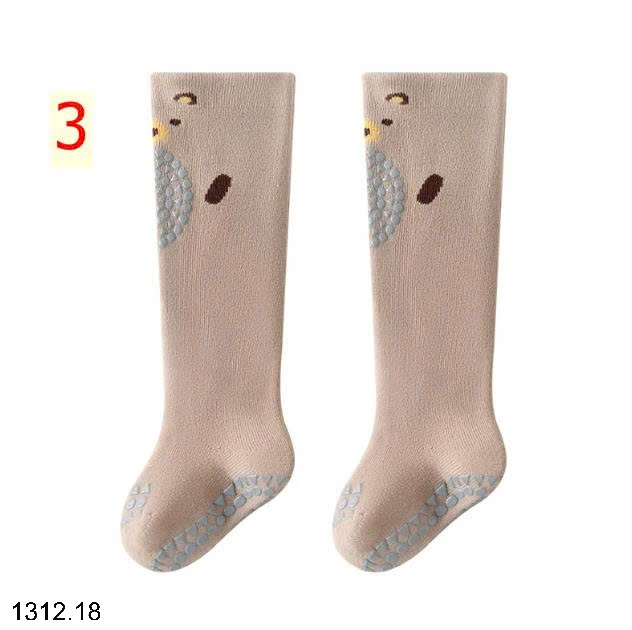 25HA1312.18 - SET 3 ĐÔI TẤT DÀI CHỐNG TRƠN TRƯỢT CHO BÉ