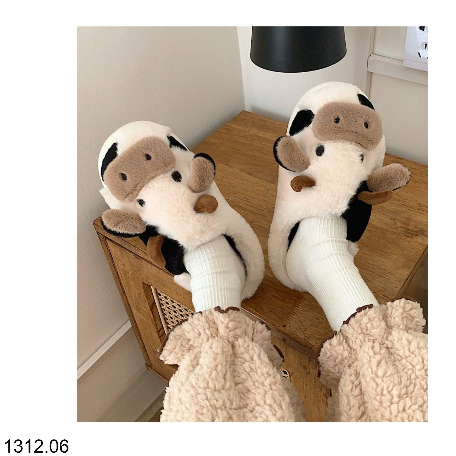 25HA1312.06 - SỤC LÔNG BÒ SỮA CUTE