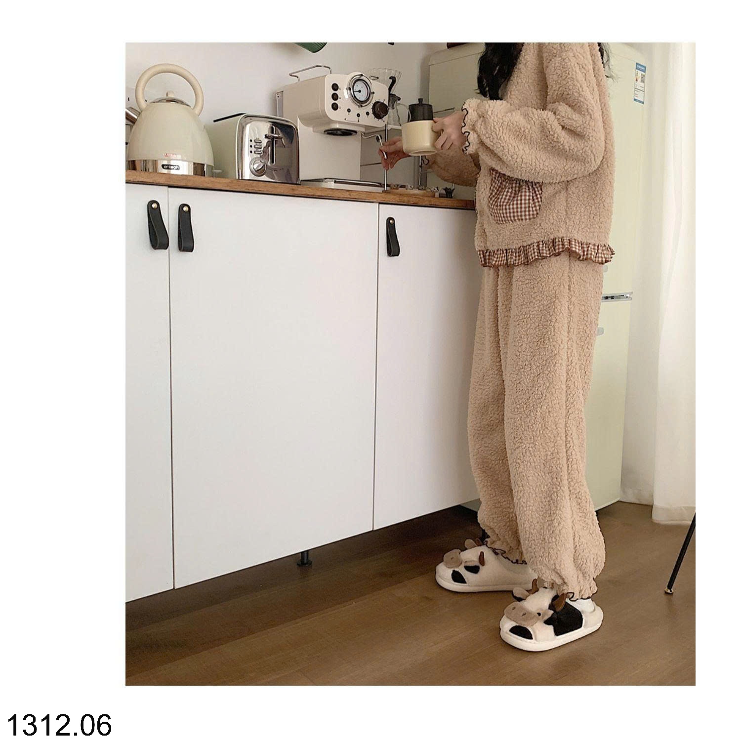 25HA1312.06 - SỤC LÔNG BÒ SỮA CUTE