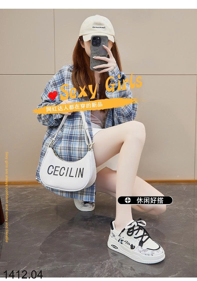 25HA1412.04 - GIÀY THỂ THAO GẤU CUTE
