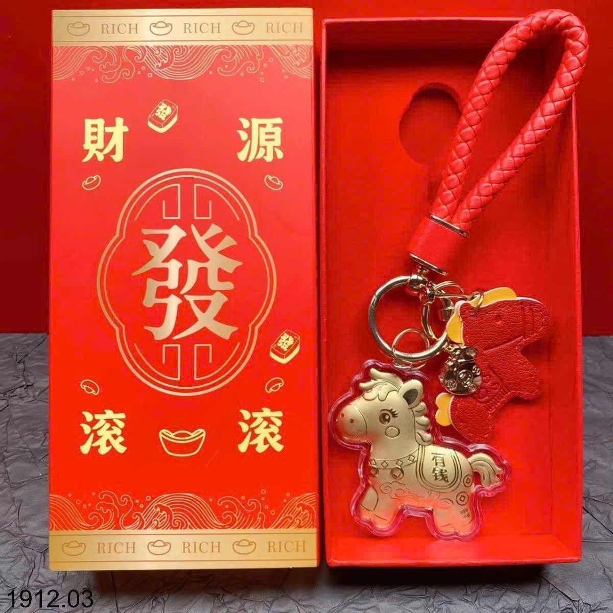 25HA1912.03 - MÓC ĐEO CHARM NGỰA VÀNG