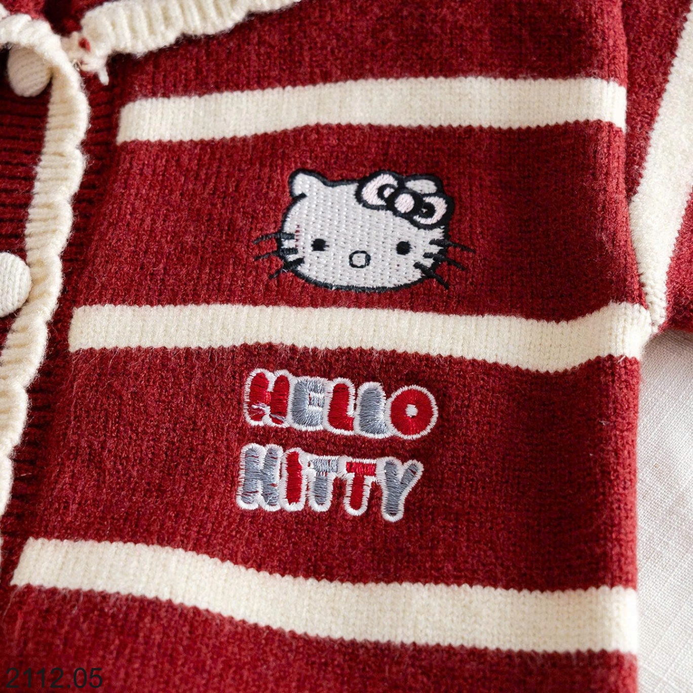 25HA2112.05 - ÁO LEN HELLO KITTY BG