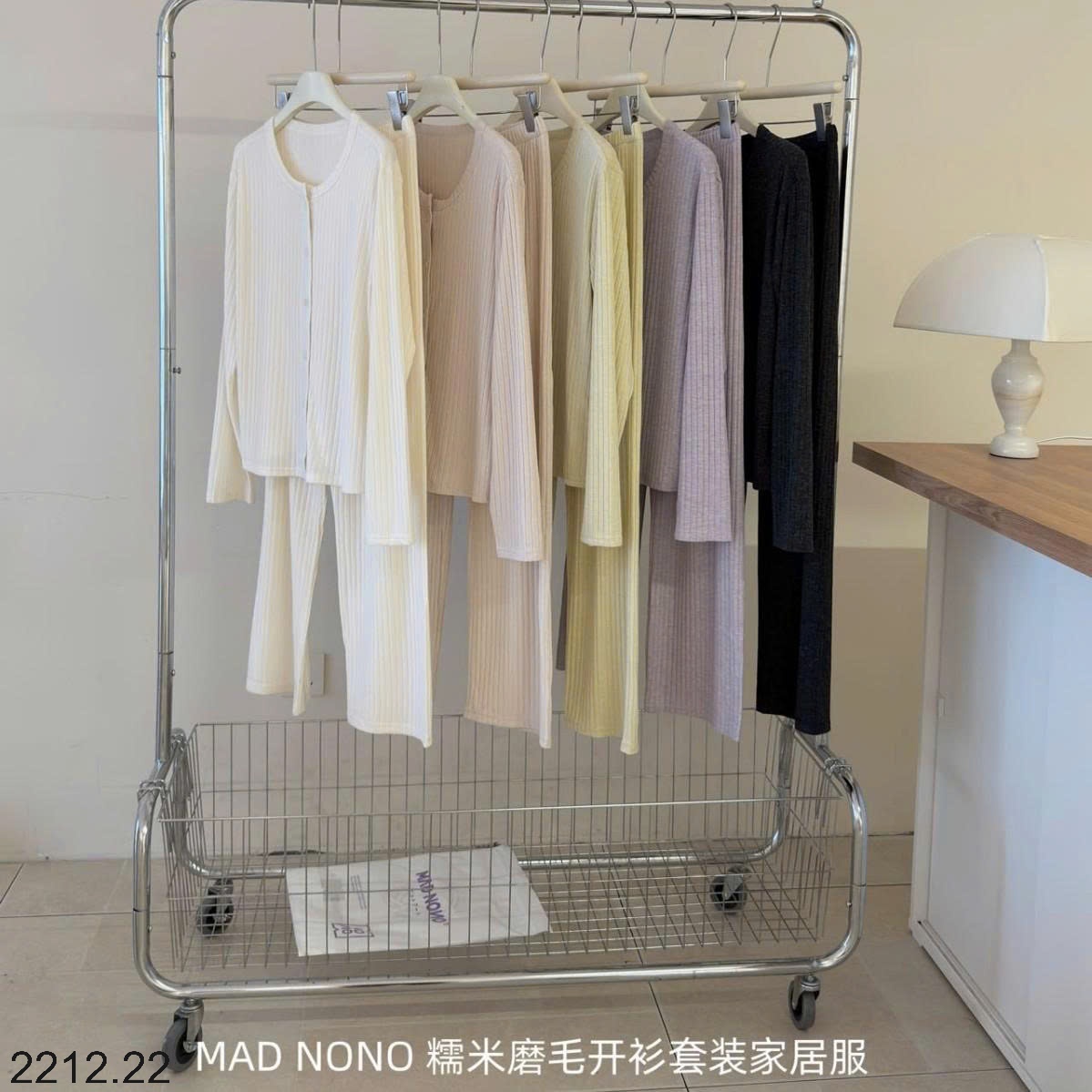 25HA2212.22 - BỘ MẶC NHÀ TRƠN MÀU MAD NONO