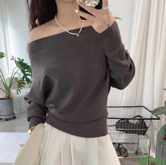 25HA2312.15 - ÁO LEN CÁNH DƠI TRỄ VAI CHO NỮ