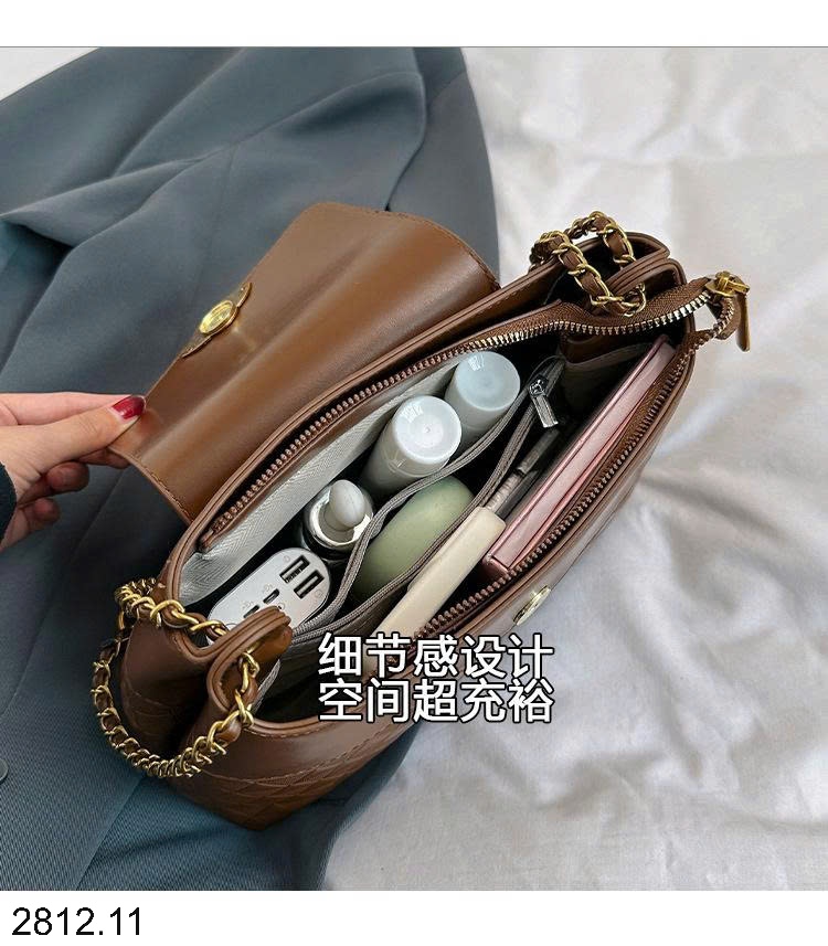 25HA2812.11 - TÚI XÁCH PHỐI QUAI XÍCH