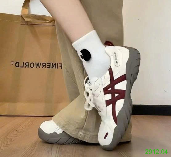 25HA2912.04 - GIÀY THỂ THAO RETRO NỮ