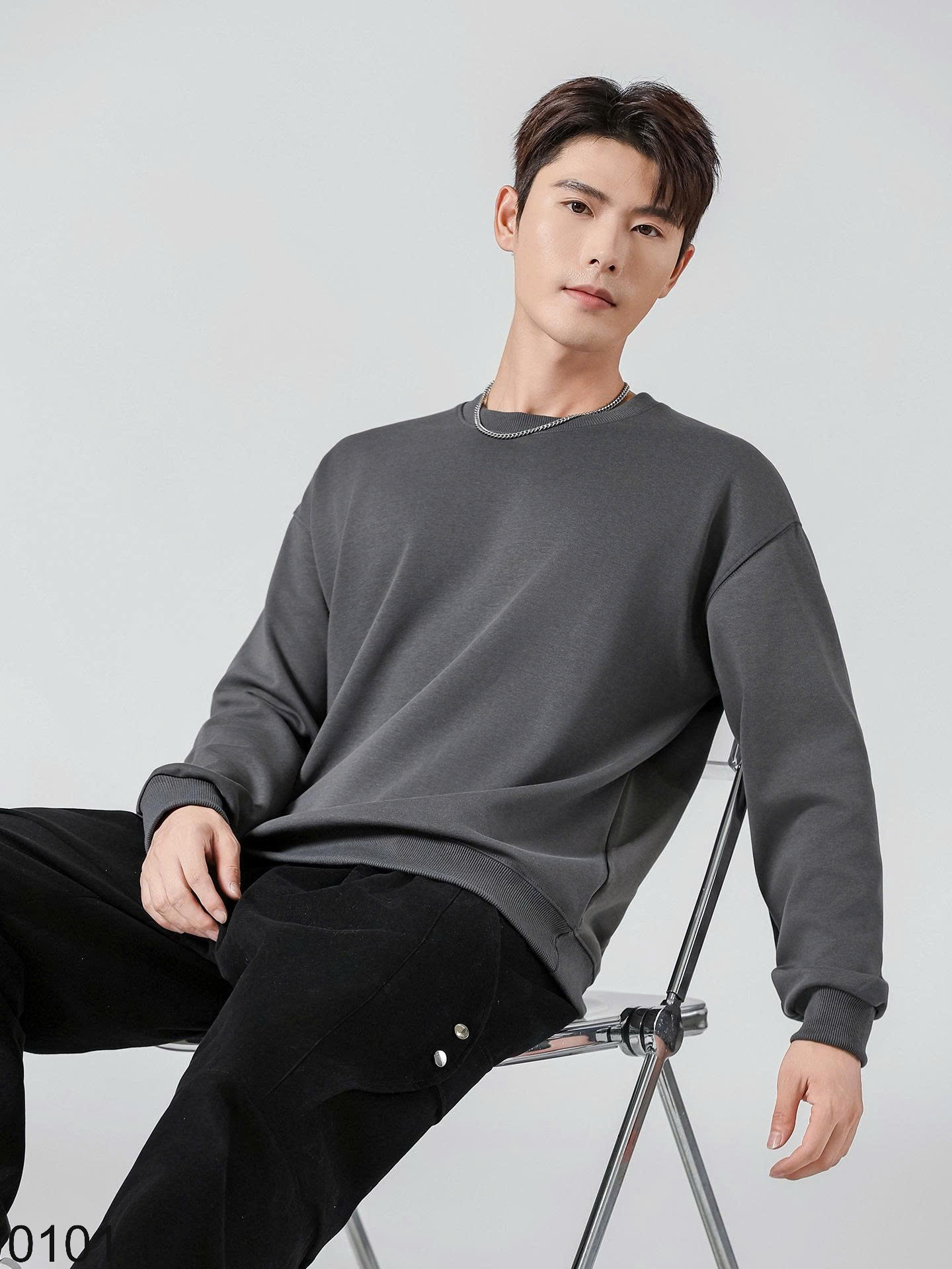 26HA0101.17 - ÁO NỈ THU ĐÔNG TRƠN MÀU BASIC NAM
