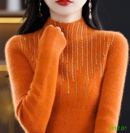 25HA3112.01 - ÁO LEN CỔ CAO ĐÍNH KIM SA