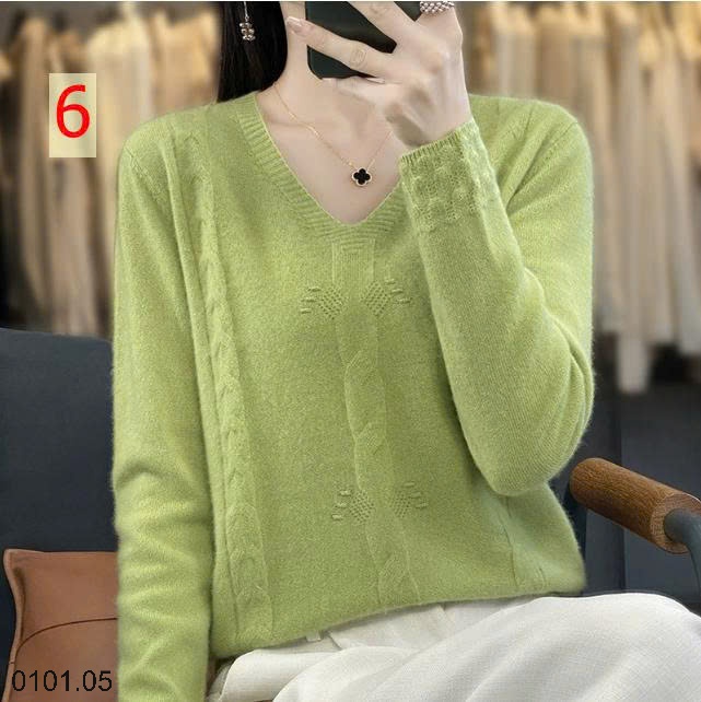 26HA0101.05 - ÁO LEN CỔ TIM TRƠN MÀU