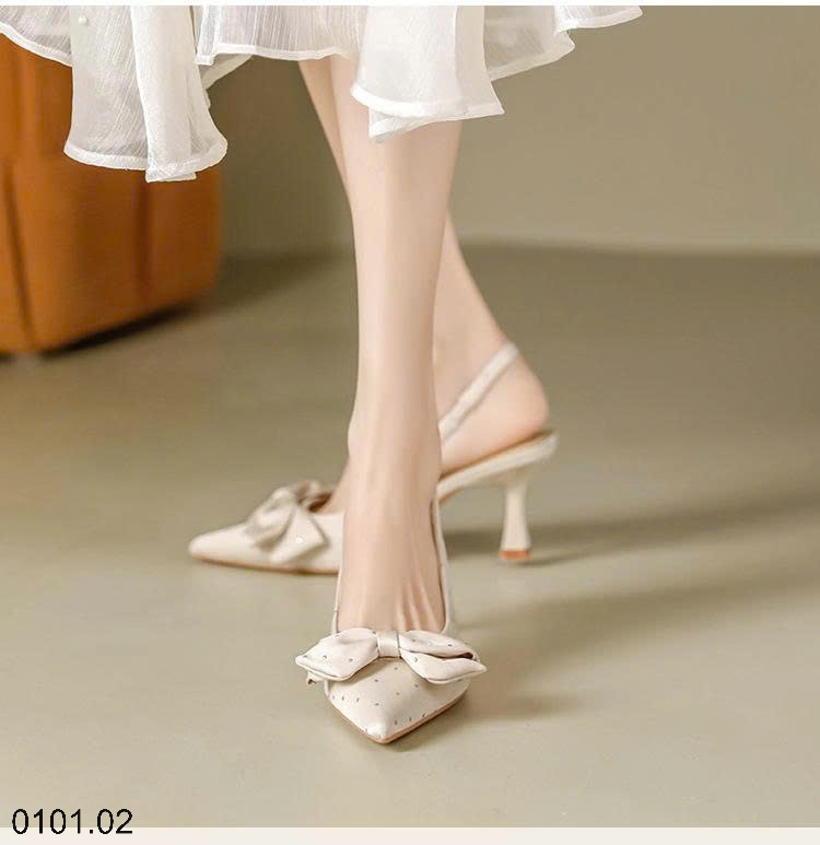 26HA0101.02 - GIÀY CAO GÓT MŨI NHỌN ĐÍNH NƠ