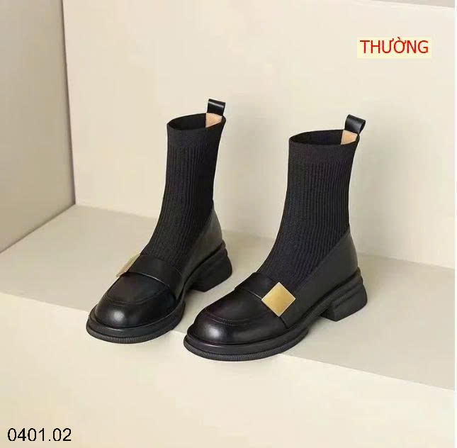 26HA0401.02 - BỐT MARTIN ĐẾ BẰNG CỔ LEN