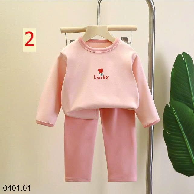 26HA0401.01 - SET 2 BỘ NỈ MẶC NHÀ CHO BÉ YÊU