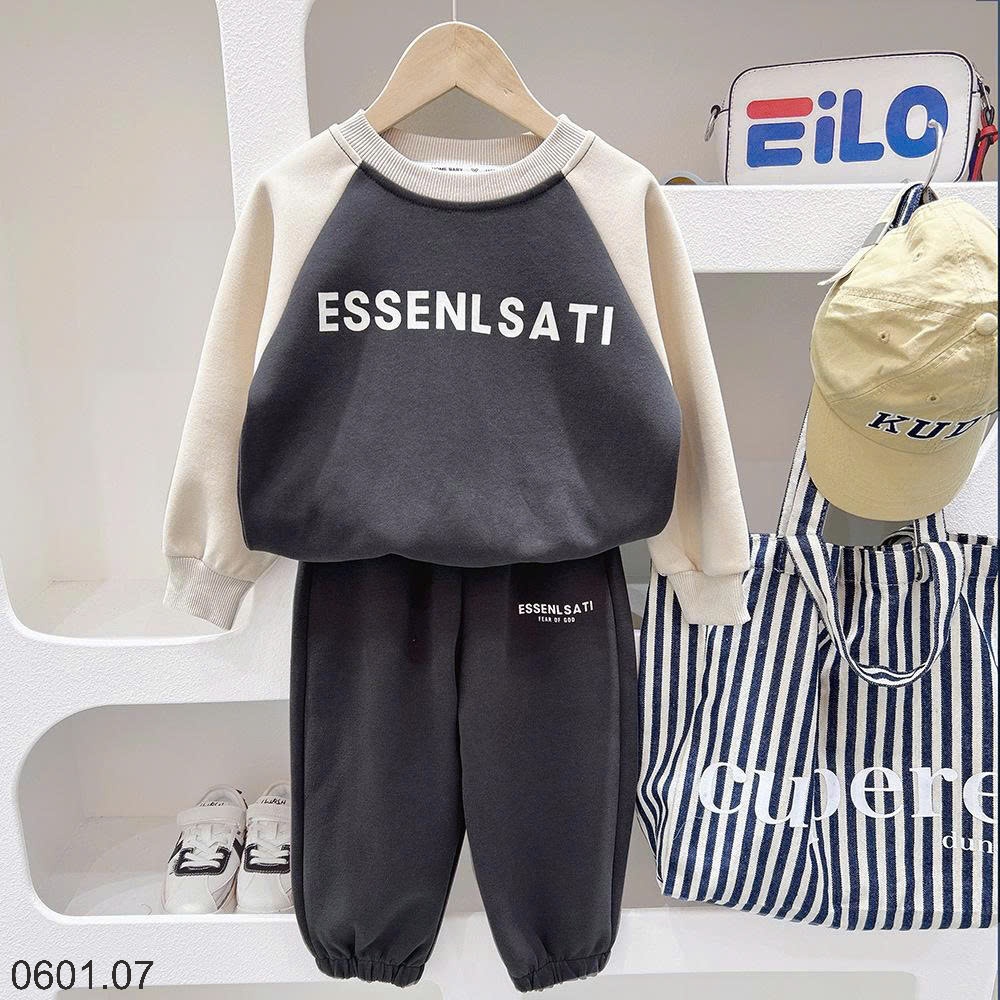 26HA0601.07 - BỘ NỈ ESEN BÉ TRAI NHÀ KACADY