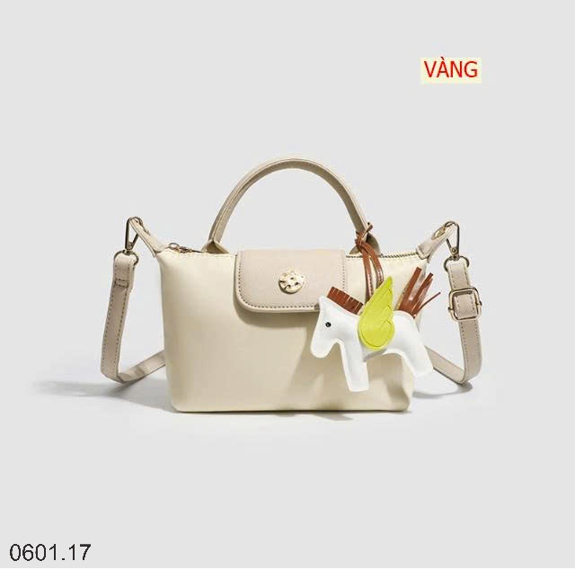 26HA0601.17 - TÚI VUÔNG NHỎ CHARHP&KEJNT