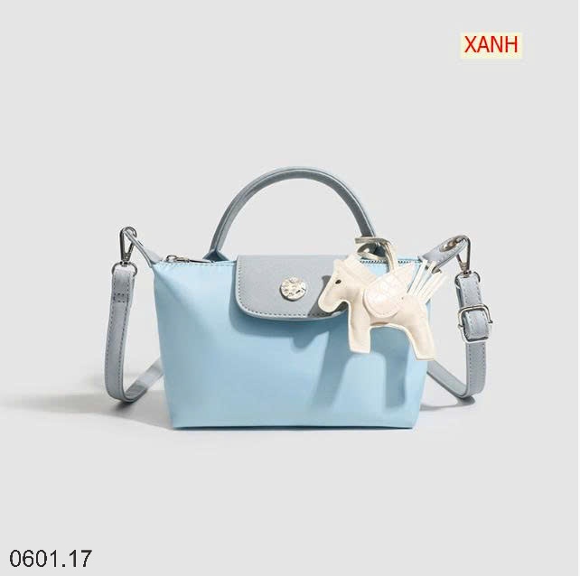 26HA0601.17 - TÚI VUÔNG NHỎ CHARHP&KEJNT