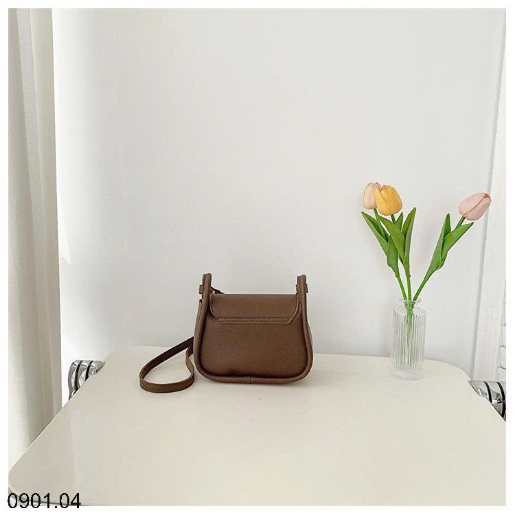 26HA0901.04 - TÚI XÁCH GẤU MINI ĐEO CHÉO