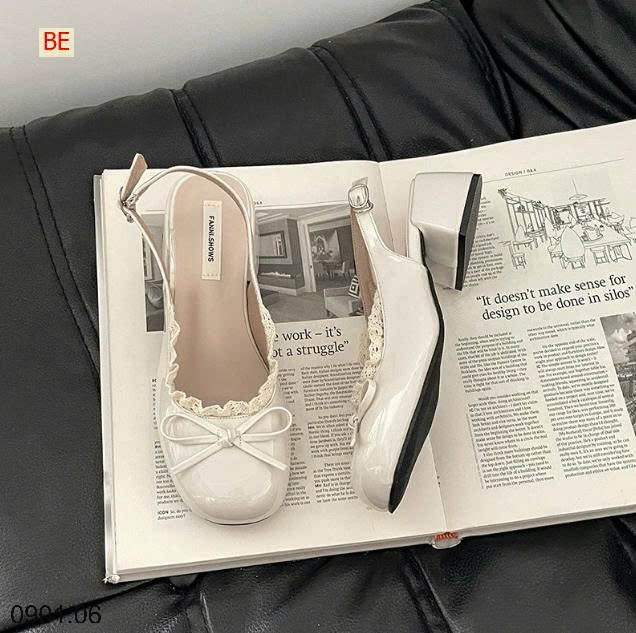 26HA0901.06 - GIÀY RETRO VIỀN REN ĐẾ VUÔNG