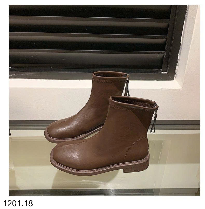 26HA1201.18 - BOOT CỔ NGẮN ĐẾ BẰNG LÓT LÔNG CHO NỮ